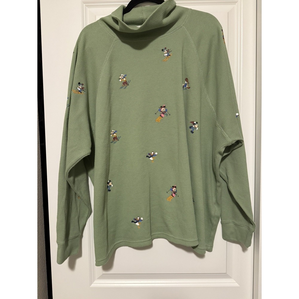 Disney Parks Mickey Mouse and Friends Holiday Homestead Turtleneck‎ Shirt 3XL